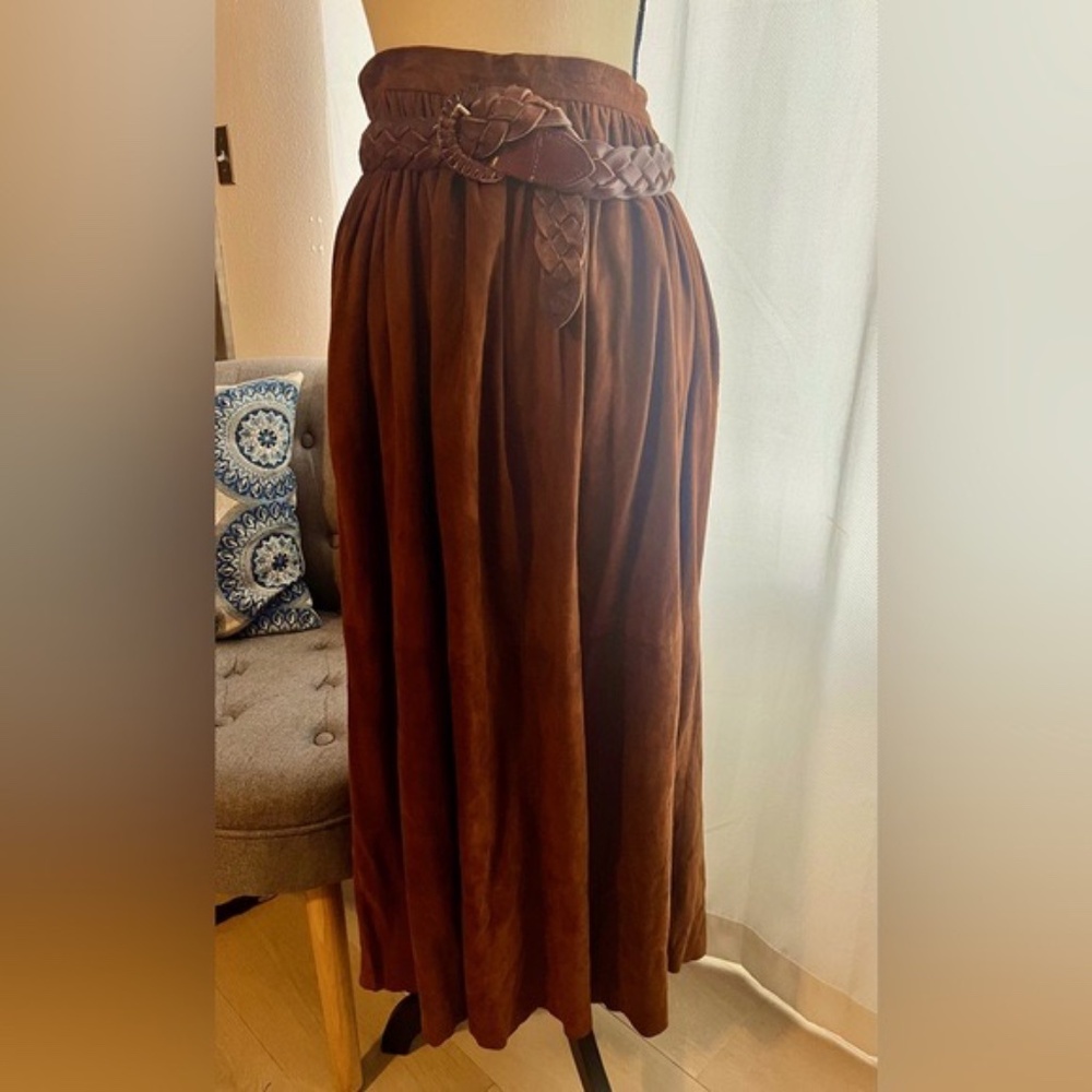 Ralph Lauren Long Suede Skirt. Vintage 1990’s. Size 6